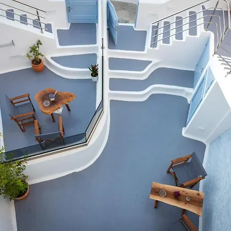 Sunborn Oia (Santorini)